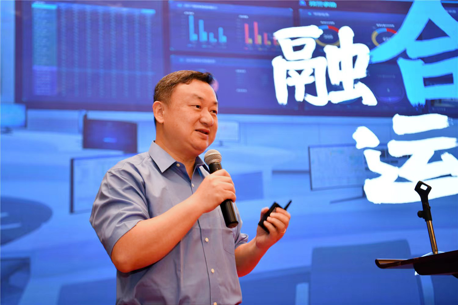 六合社区
