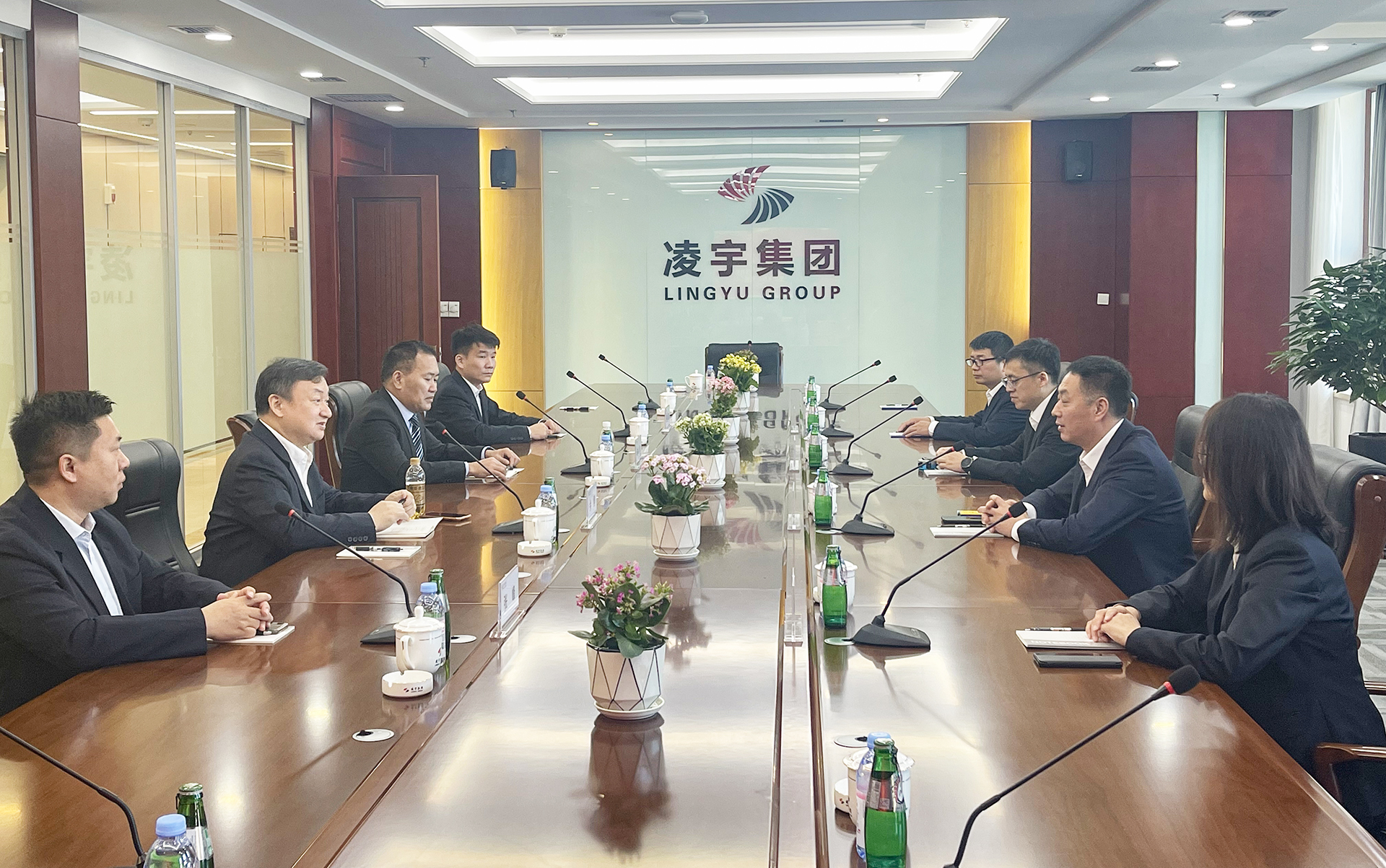 六合社区