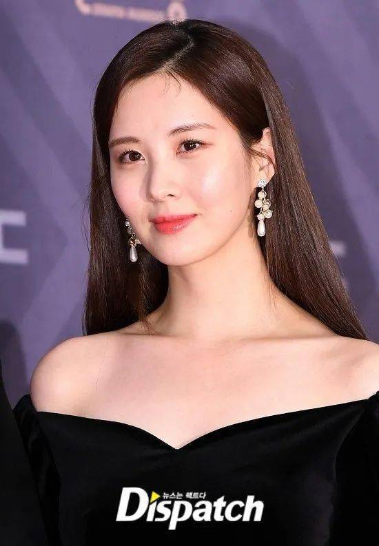 徐賢最新圖片，展現(xiàn)變化、學(xué)習(xí)與自信的力量