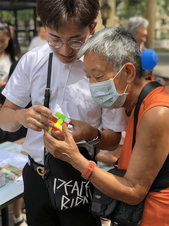 魔方社區(qū)最新動態(tài)與全方位指南，玩轉(zhuǎn)魔方，技能提升——針對初學者與進階用戶的建議