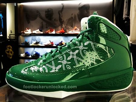 揭秘籃球傳奇雷阿倫的裝備升級之路，最新戰(zhàn)靴亮相！