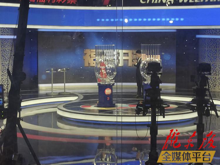 ww4949現(xiàn)場直播開獎(jiǎng),精細(xì)化實(shí)施分析_YVD10.696文化版