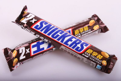 士力架最新廣告臺詞，時代印記的力量之源