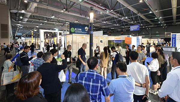 香港期期準(zhǔn)正版資料,全面實(shí)施策略設(shè)計(jì)_HDH10.724可穿戴設(shè)備版