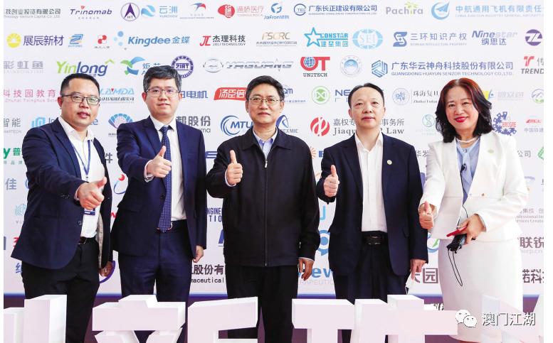 新澳門精準十二碼,專業(yè)解讀方案實施_JTG85.538抗菌版