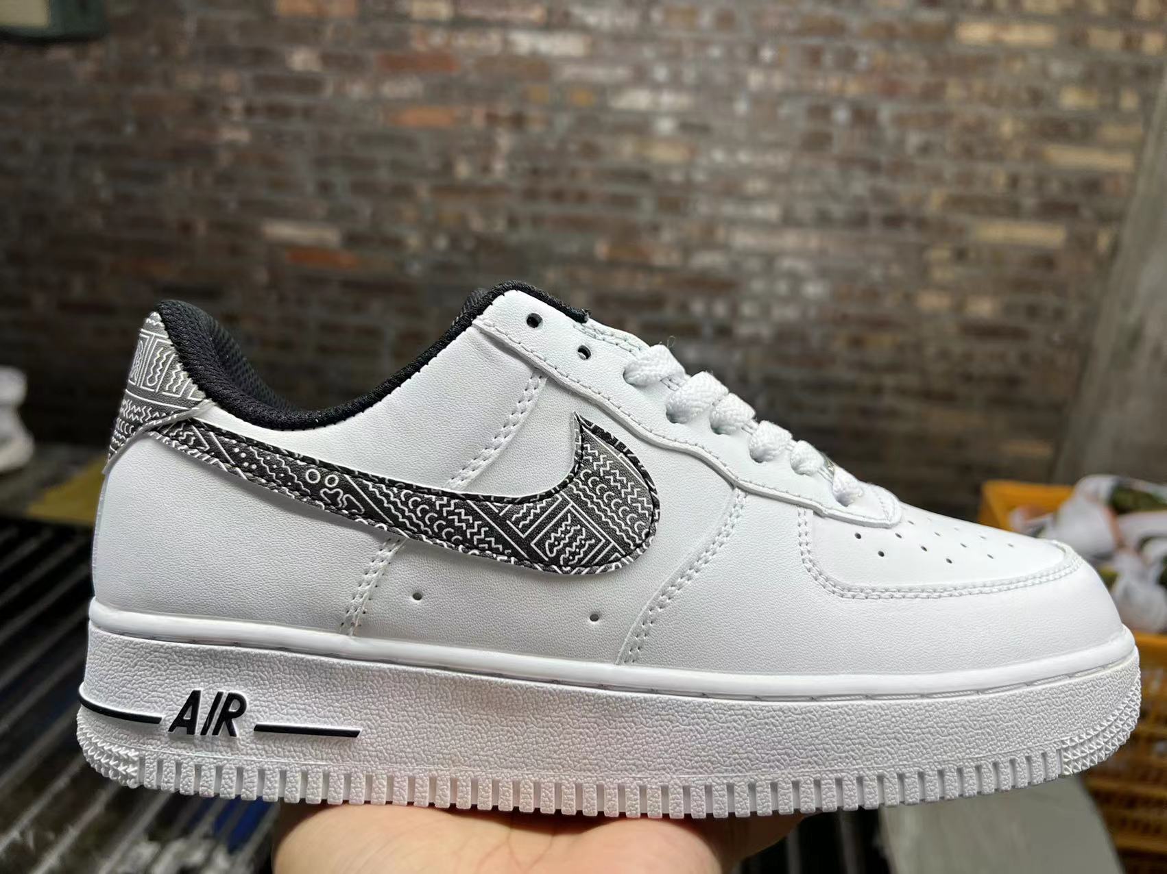 AF最新款時尚巔峰首發(fā)，引領潮流的巔峰之作！