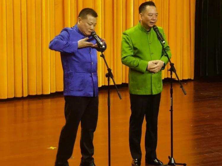 滑稽演員徐磊的老公，舞臺(tái)背后的靈魂伴侶