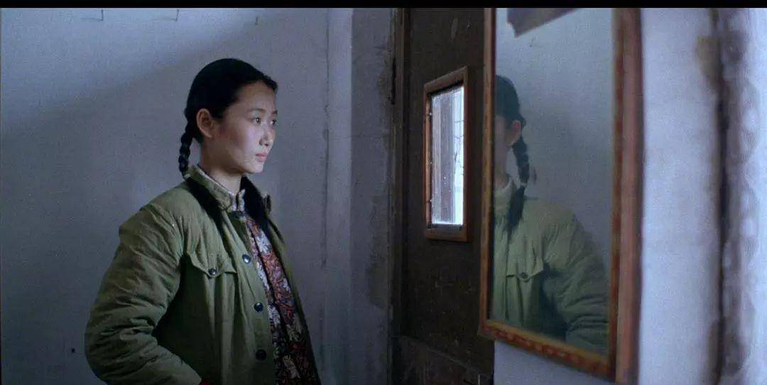 演員任逍遙，舞臺與銀幕的魅力人生探索