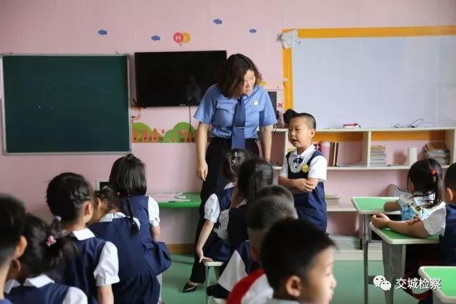 最新東方時事解讀，自然美景背后的探索之旅