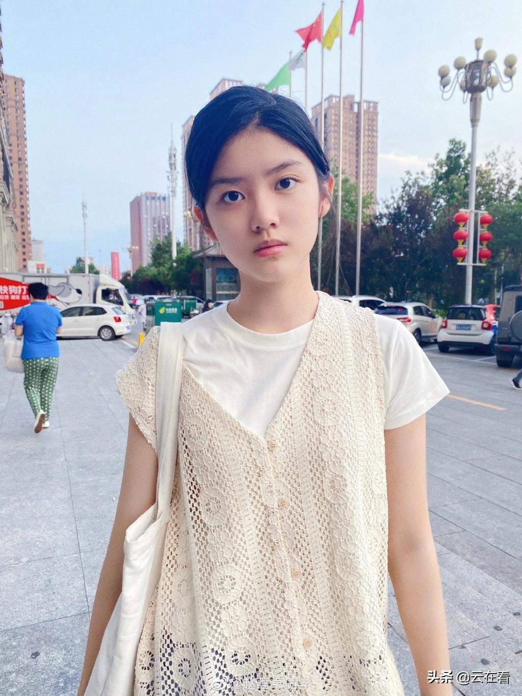 趙蘊(yùn)卓近照，日常小確幸與友情的溫馨時(shí)光