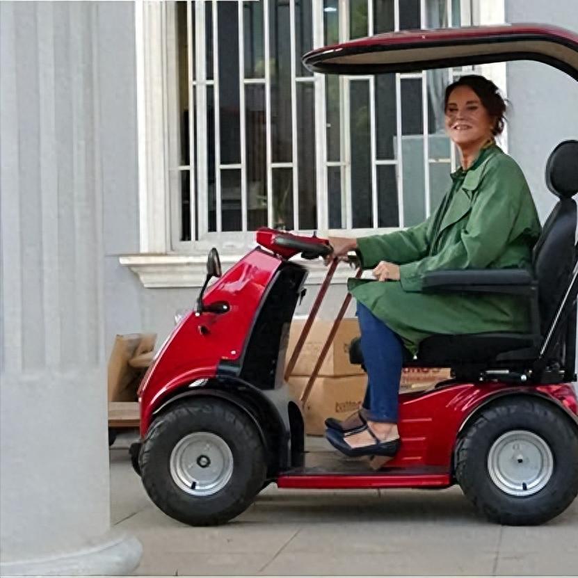 外國(guó)人觀看中國(guó)電視劇，變化中的啟示與自信成就感的展現(xiàn)