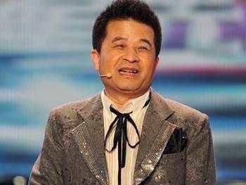 央視老畢最新動(dòng)態(tài)揭秘，小巷深處的特色小店探秘之旅