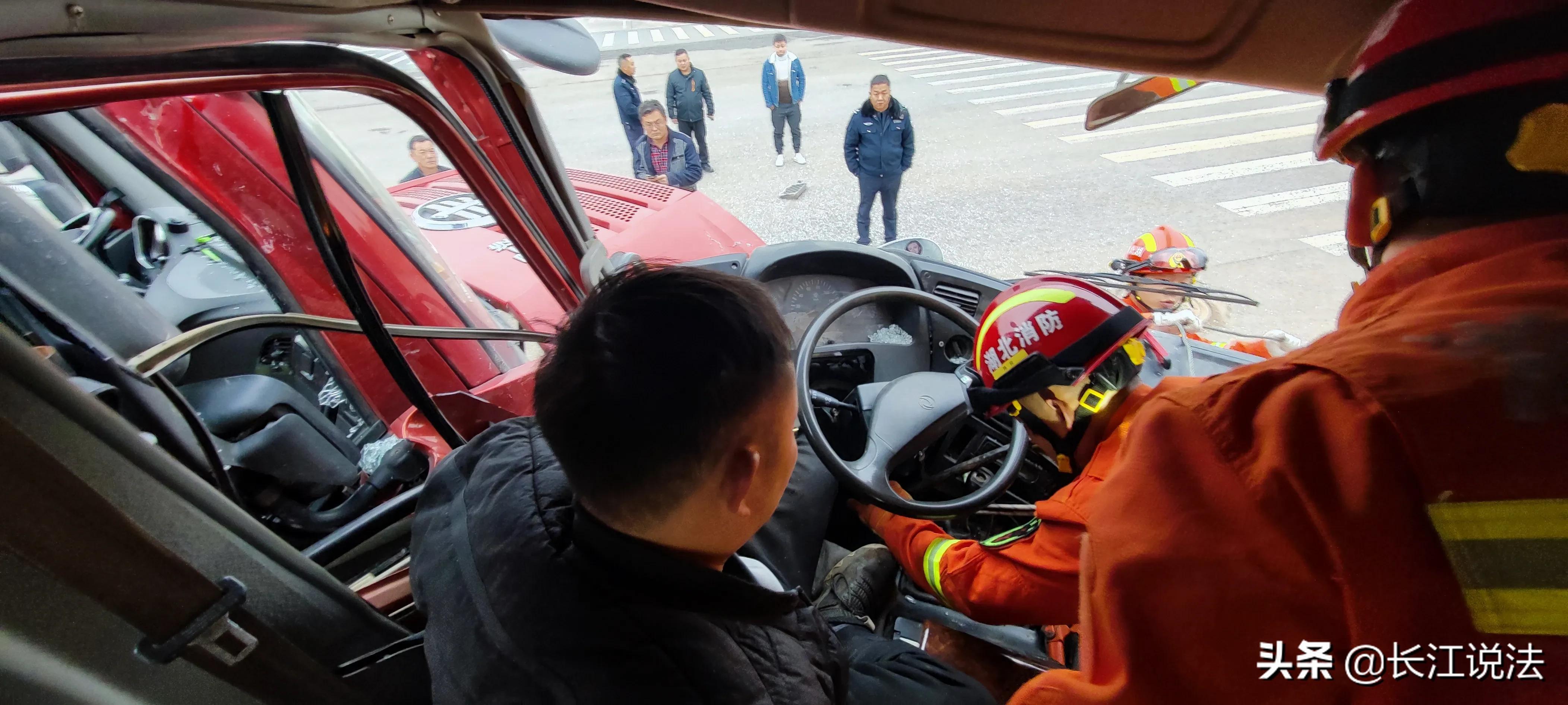 震撼！蘄春再現(xiàn)車禍悲劇，警鐘長(zhǎng)鳴——2025最新車禍新聞