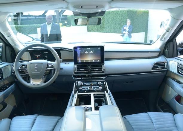 現(xiàn)代木紋門款式推薦，選購(gòu)、安裝指南與流行趨勢(shì)解析