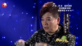 舞臺(tái)上的榮耀與爭(zhēng)議，掌聲下的演員之路