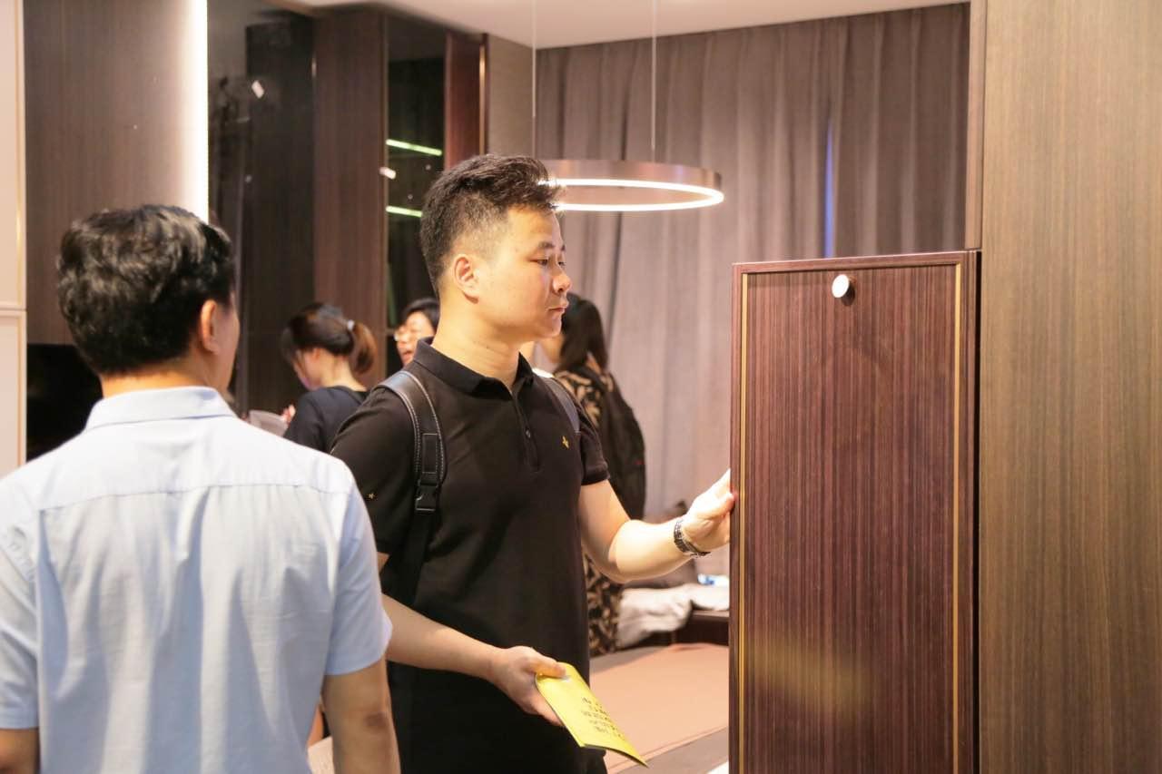 探尋小巷中的獨(dú)特家居秘境，解析我樂(lè)家居為何暫不上市的原因