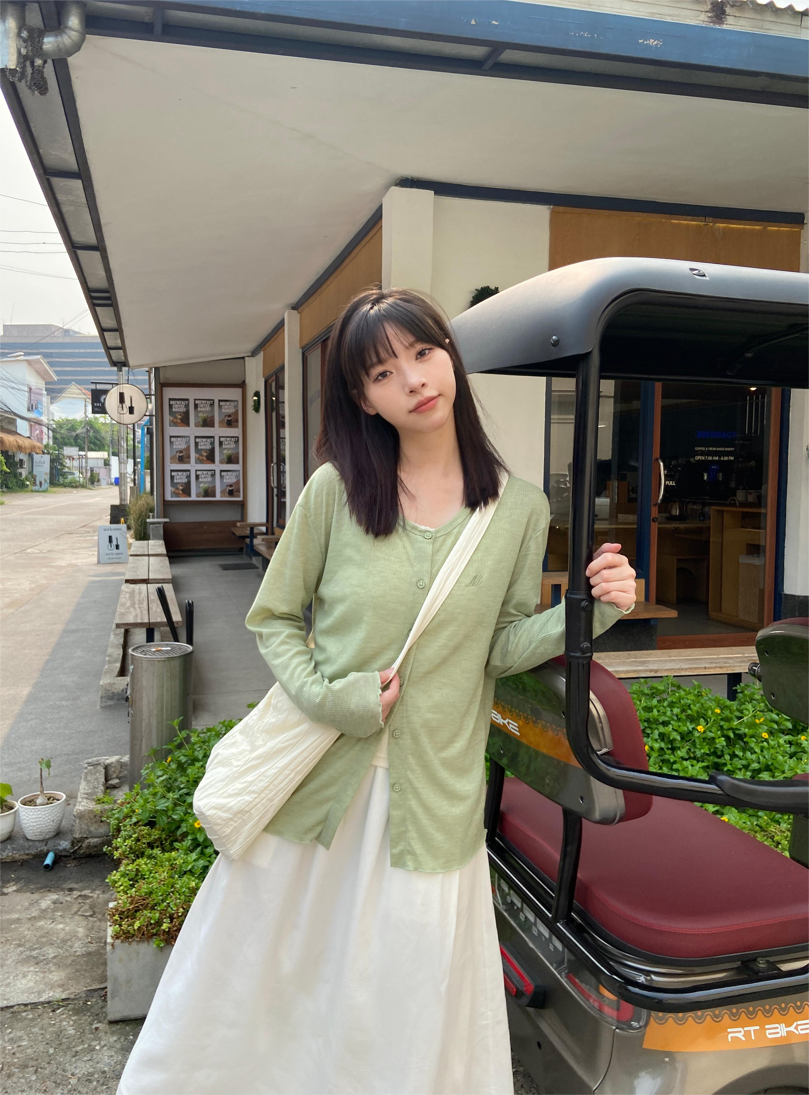 探索小巷中的隱藏美食寶藏，最新素人美食之旅 2024