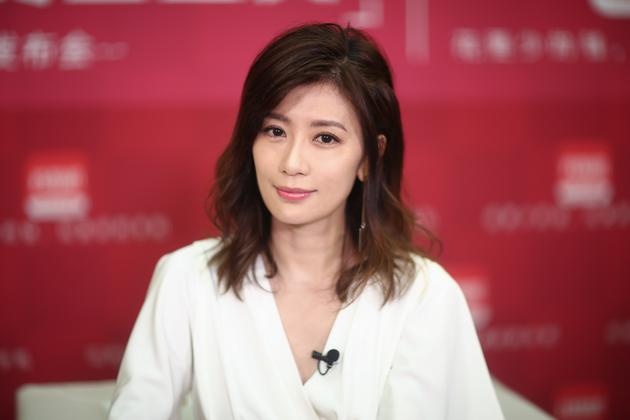 賈靜雯微博最新動(dòng)態(tài)，關(guān)注與互動(dòng)的步驟指南