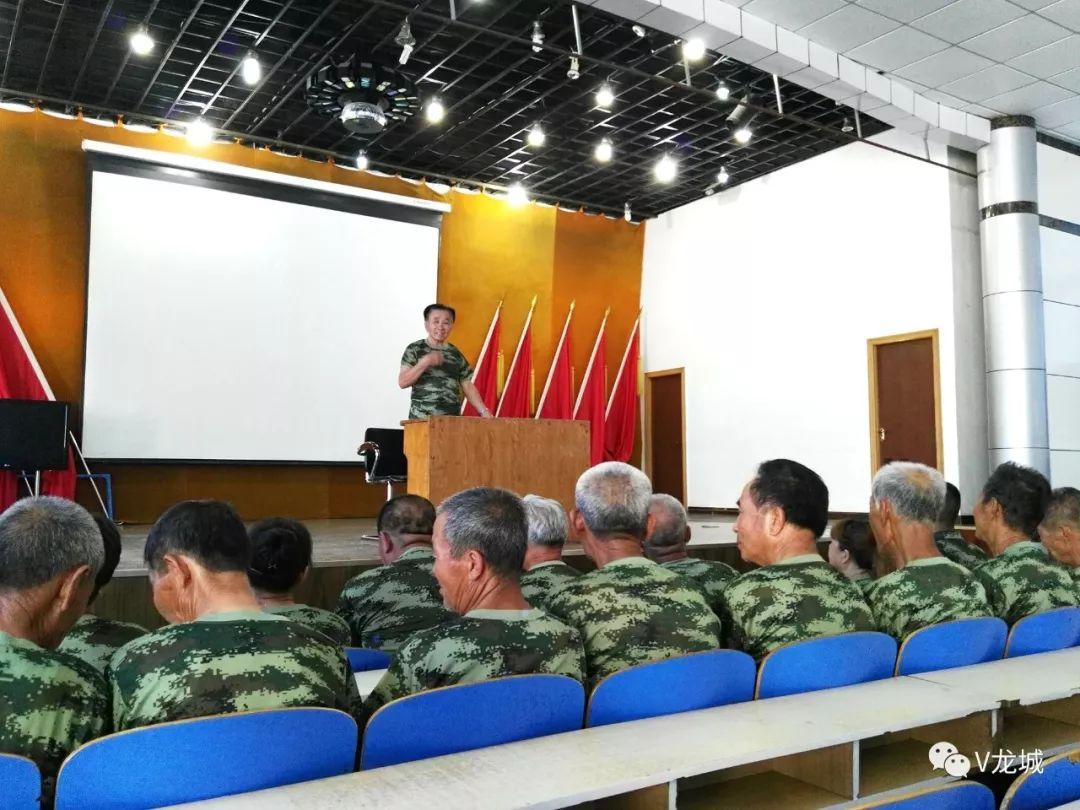 小巷深處的軍迷天堂，最新軍情新聞揭秘