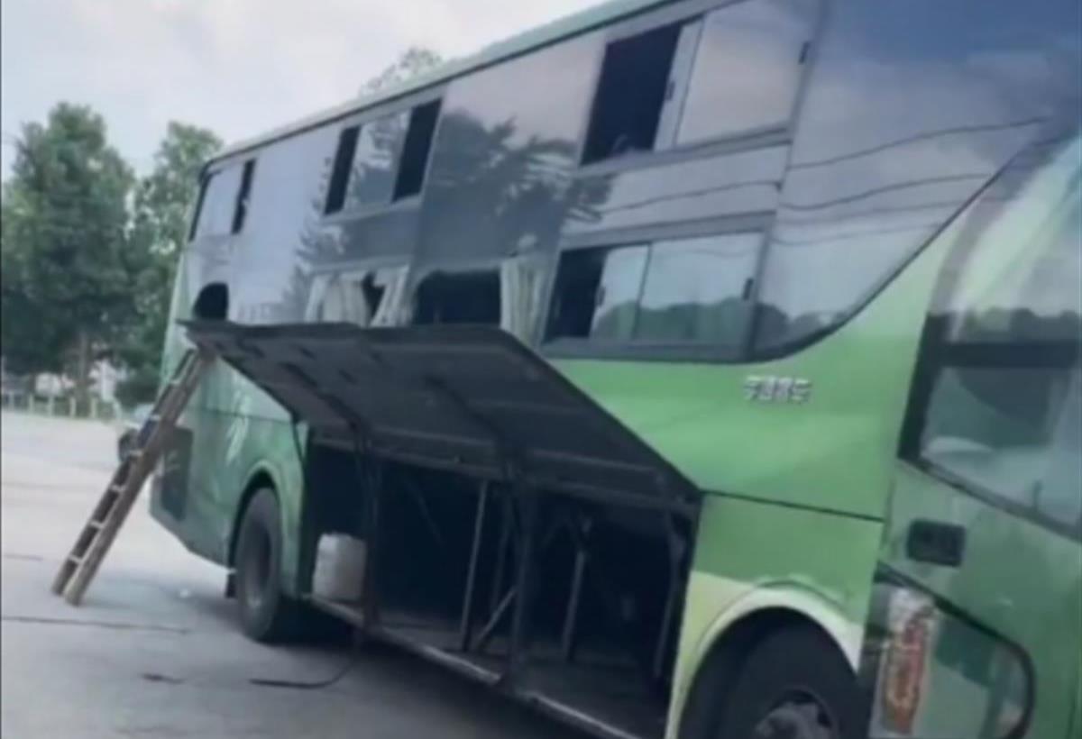 大巴車最新視頻，自然之旅的心靈探索，重拾寧?kù)o的旅程